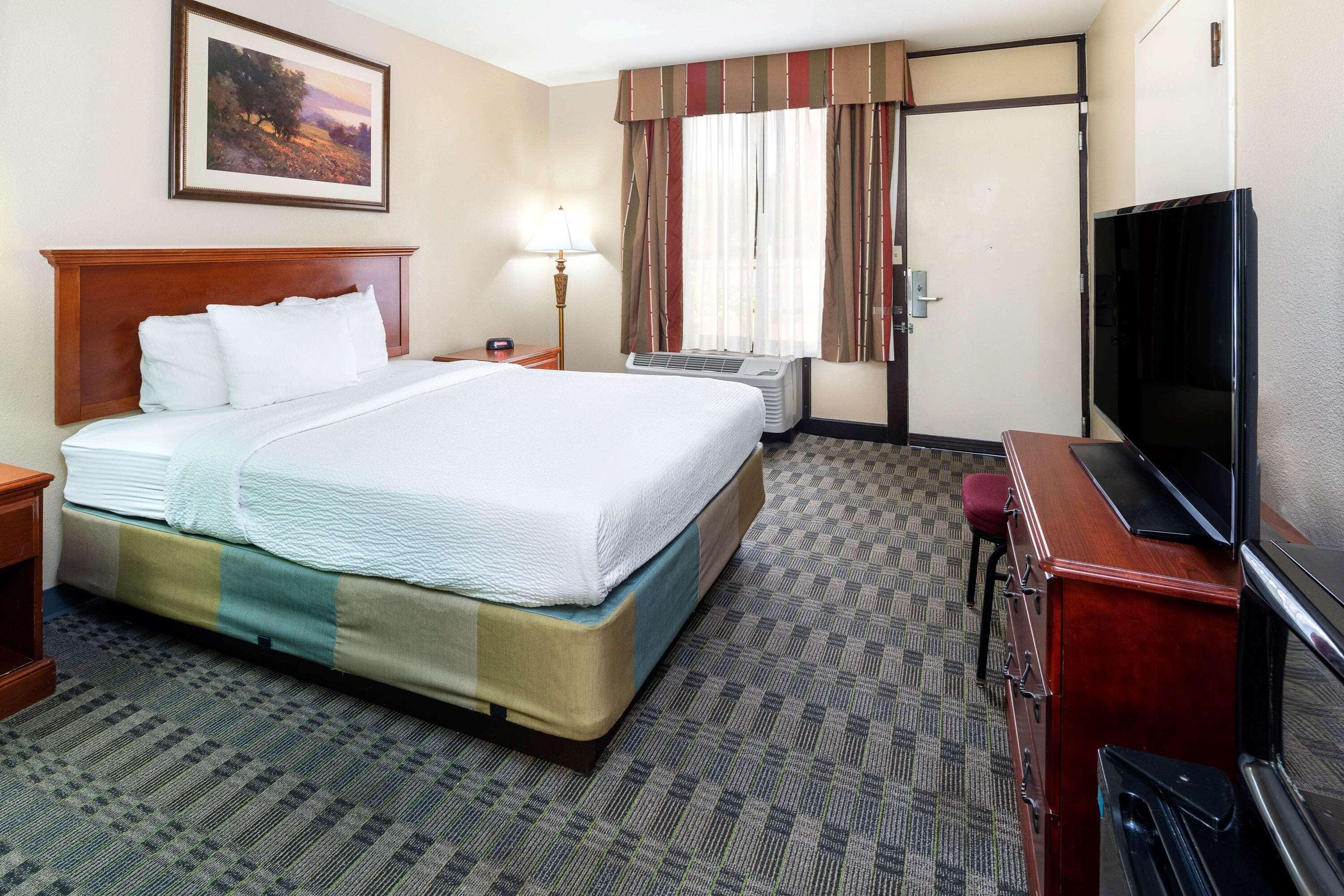 La Quinta By Wyndham Thousand Oaks-Newbury Park Екстериор снимка